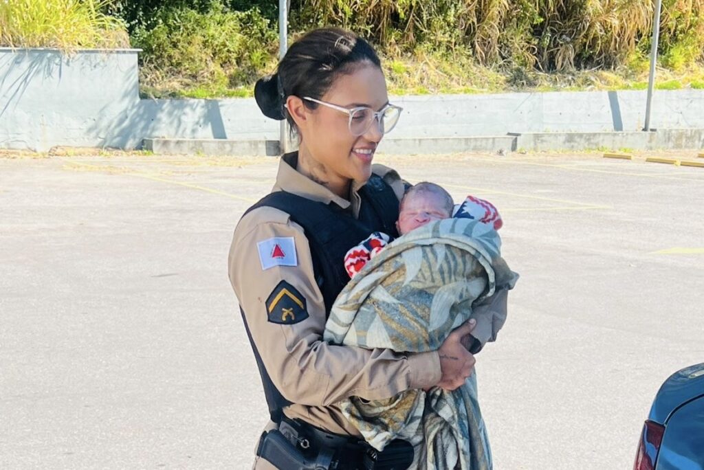 6b32df74-f65e-4ea3-9025-658f896b6909