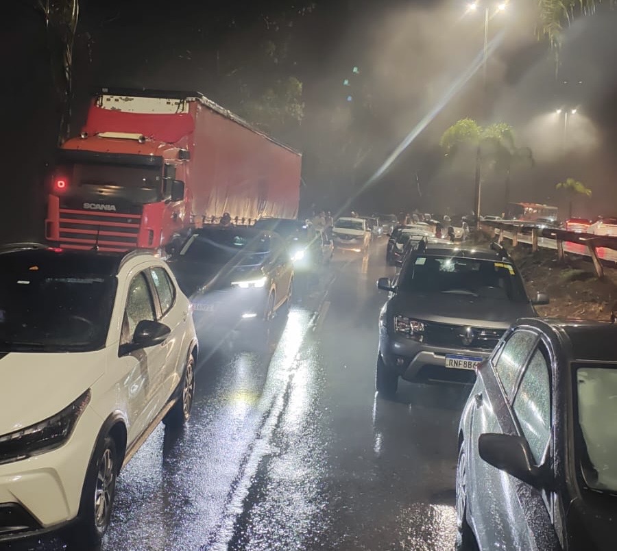 8a655f20-7b7d-442d-8f12-c8f230a087d2