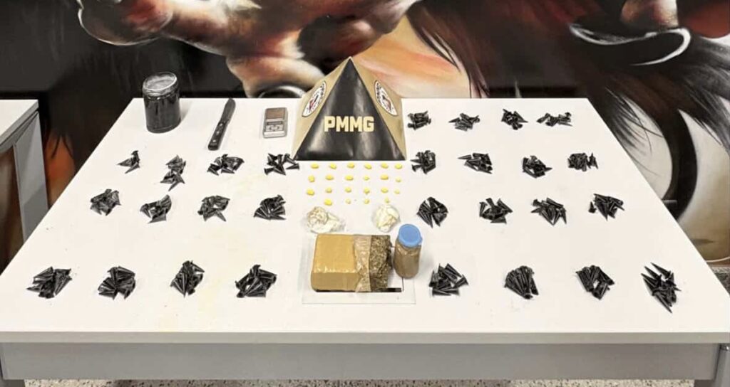 E2F3CB37-95DE-45BD-88CE-9B45D5F6A707